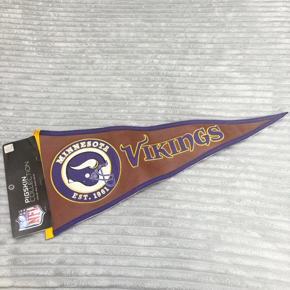 NFL‎ Pigskin Collection Genuine Wool Blend Decor Minnesota Vikings Flag